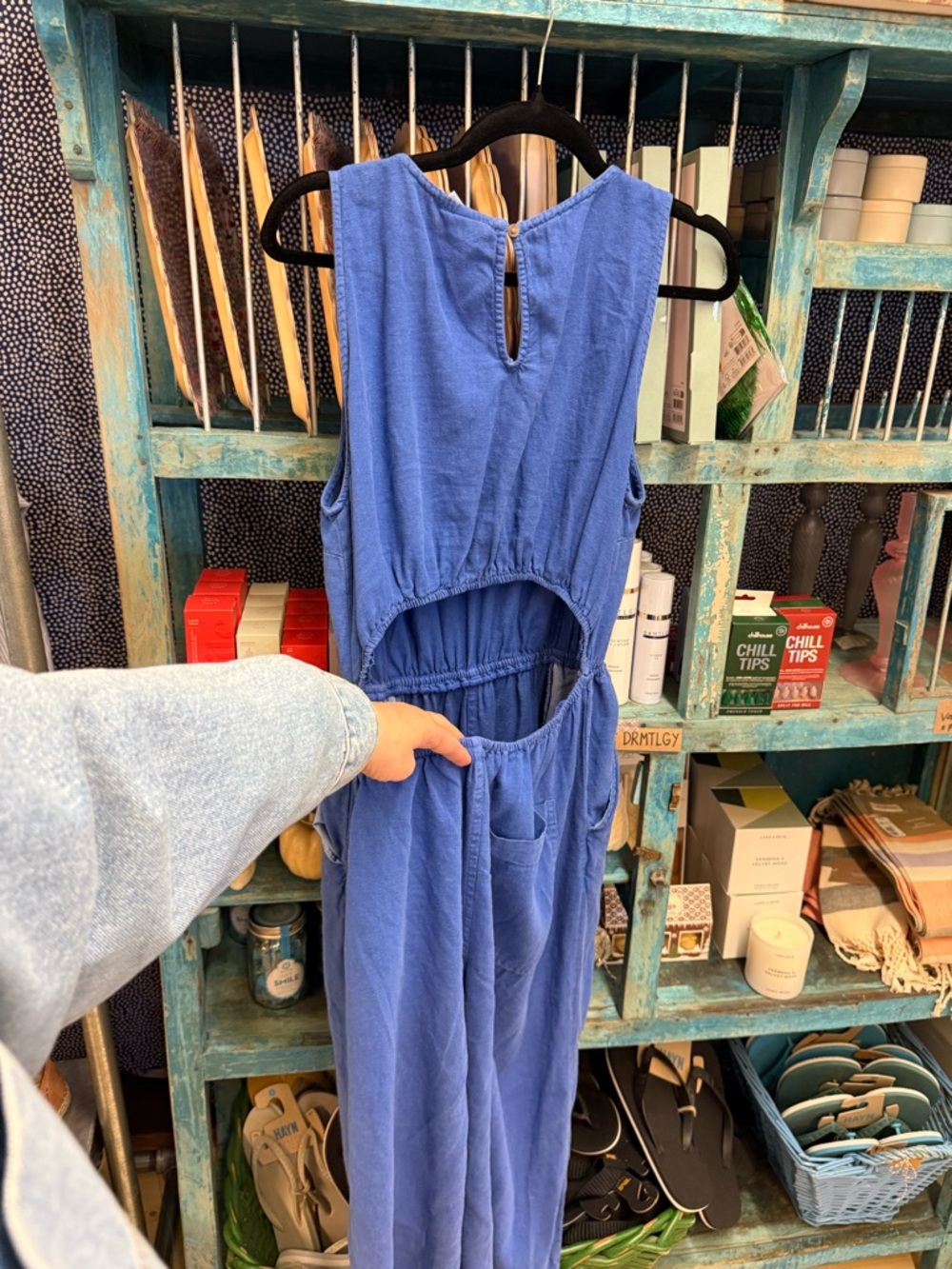 Universal Thread Periwinkle Sleeveless V-Neck Wide-Leg Jumpsuit - Picture 3 of 4